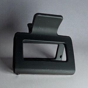Black Small Hair Claw Clip (New)